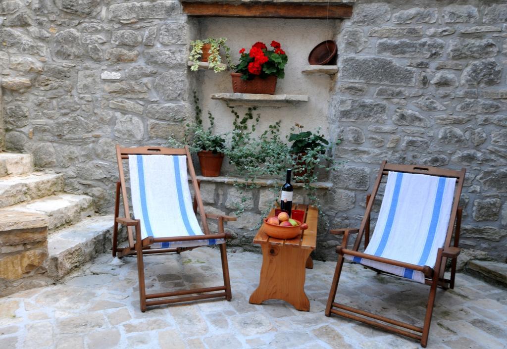 Holiday Homes Poli Svetega Antona Holiday home