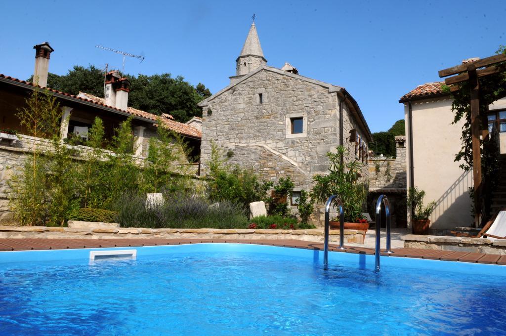 Holiday Homes Poli Svetega Antona Gracisce