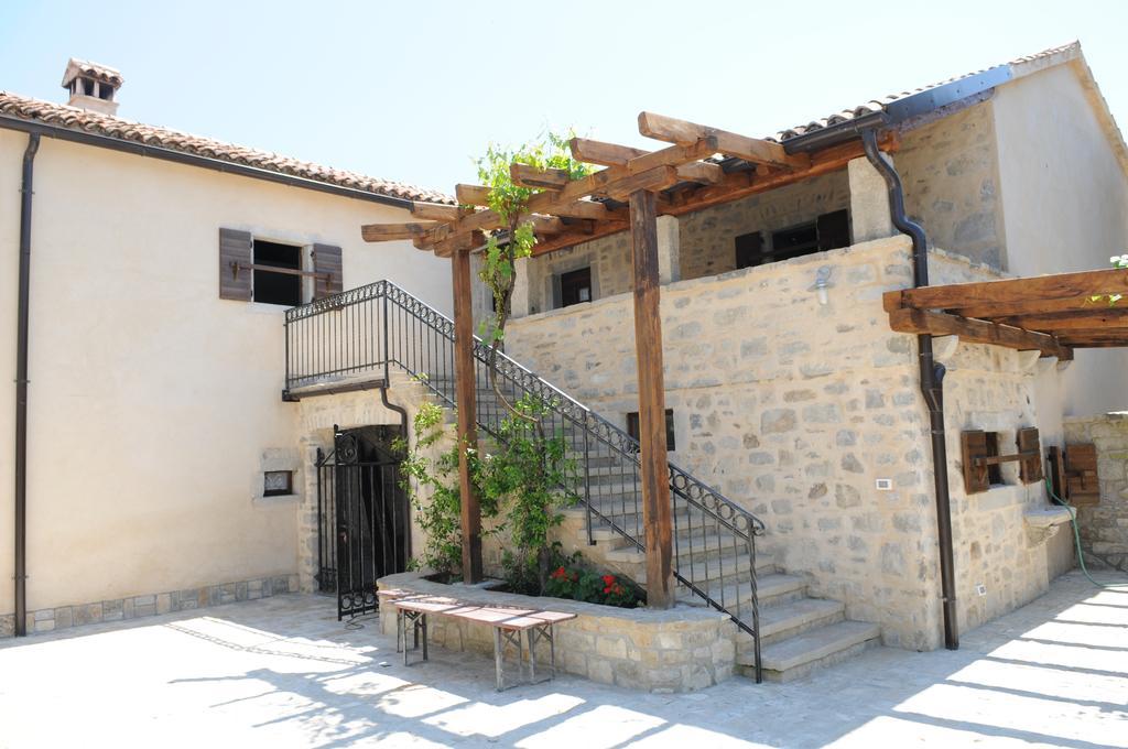 Holiday Homes Poli Svetega Antona Gracisce
