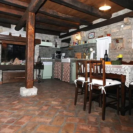 Holiday Homes Poli Svetega Antona Gracisce Exterior photo
