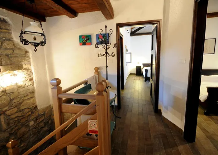 Holiday Homes Poli Svetega Antona